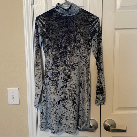 Urban Outfitters Kimchi Blue Silver-Blue Crushed Velvet Turtleneck Dress - Picture 1 of 4